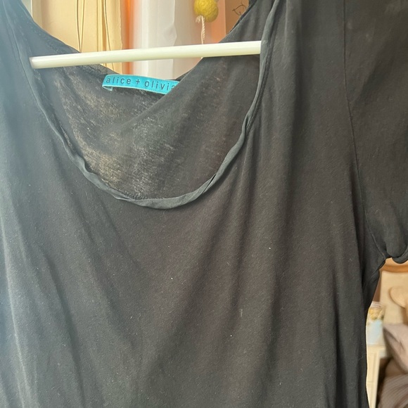 Alice & Olivia Black Short Sleeve Scoop Neck Tee With Tulle Bottom Ruffle - Picture 4 of 7